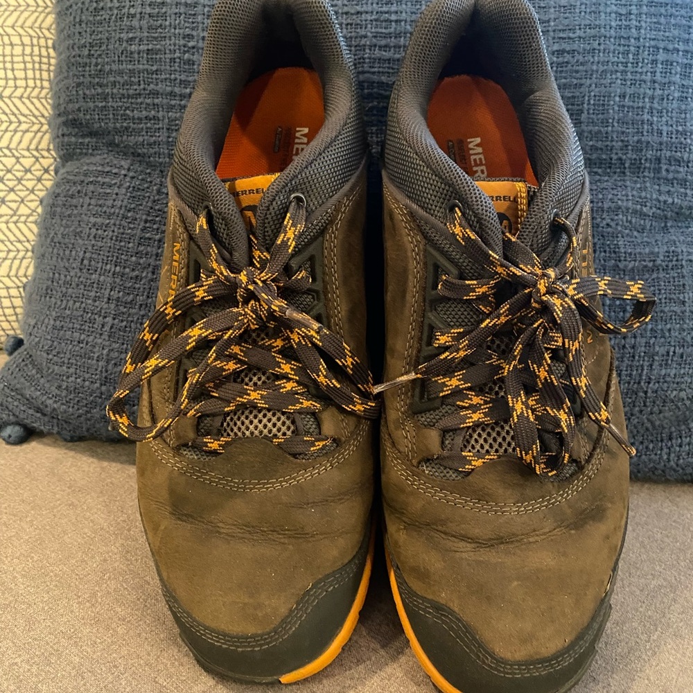 Merrell Annex Hiking shoe size US 10.5